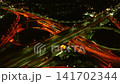 夜のインターチェンジ 空撮 4K 141702344
