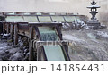 草津溫泉湯畑溫泉的冬季風景視頻 141854431