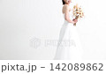 ブーケを持った花嫁 142089862