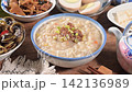 Brown rice porridge  142136989