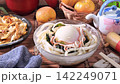 cold udon noodles with onsen egg  142249071