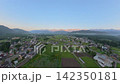 A beautiful summer morning in Hakuba, Nagano Prefecture (aerial photography by drone) 142350181