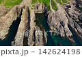福井県・東尋坊を空撮した柱状節理の絶景と日本海 142624198