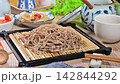 soba with dipping sauce 142844292