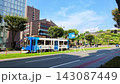 熊本市役所前を走る熊本市電 143087449