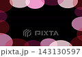 粉紅色圓形圖案是隨機移動的畫面。 143130597