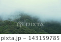 宮崎縣高千穗町，雨後山間薄霧繚繞。 143159785