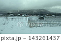 冬の磐越西線の車窓から　雪景色　福島 143261437