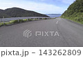 青森県の眺瞰台から下る道の風景 青森県の眺瞰台から下る道の風景 143262809