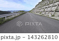 青森県の眺瞰台から下る道の風景 青森県の眺瞰台から下る道の風景 143262810