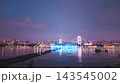 東京のレインボーブリッジと噴水の夜景 143545002