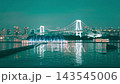 東京のレインボーブリッジと噴水の夜景 143545006