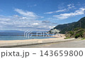 福井県の海と奥に見える もんじゅ 143659800