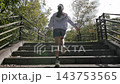 未来の可能性を信じて階段を駆け上がる日本人の少女　青春　スローモーション 143753565
