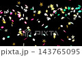 五彩繽紛的星形像噴泉般舞動－一幅聖誕景象 143765095