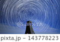 北天の星の軌跡と美しの塔 143778223