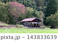 Hut and autumn leaves 143833639