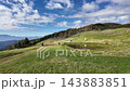 青空と美しい雲が広がる大鹿村の天空の池 - 下伊那郡大鹿村, 長野県, 日本 143883851