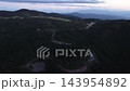 神奈川県箱根町・山岳道路と森林の夕暮れ空撮 143954892